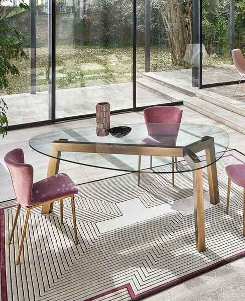tavolo di design in cristallo
